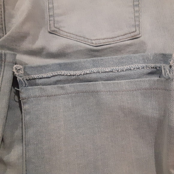 Light wash jeans - Picture 5 of 5